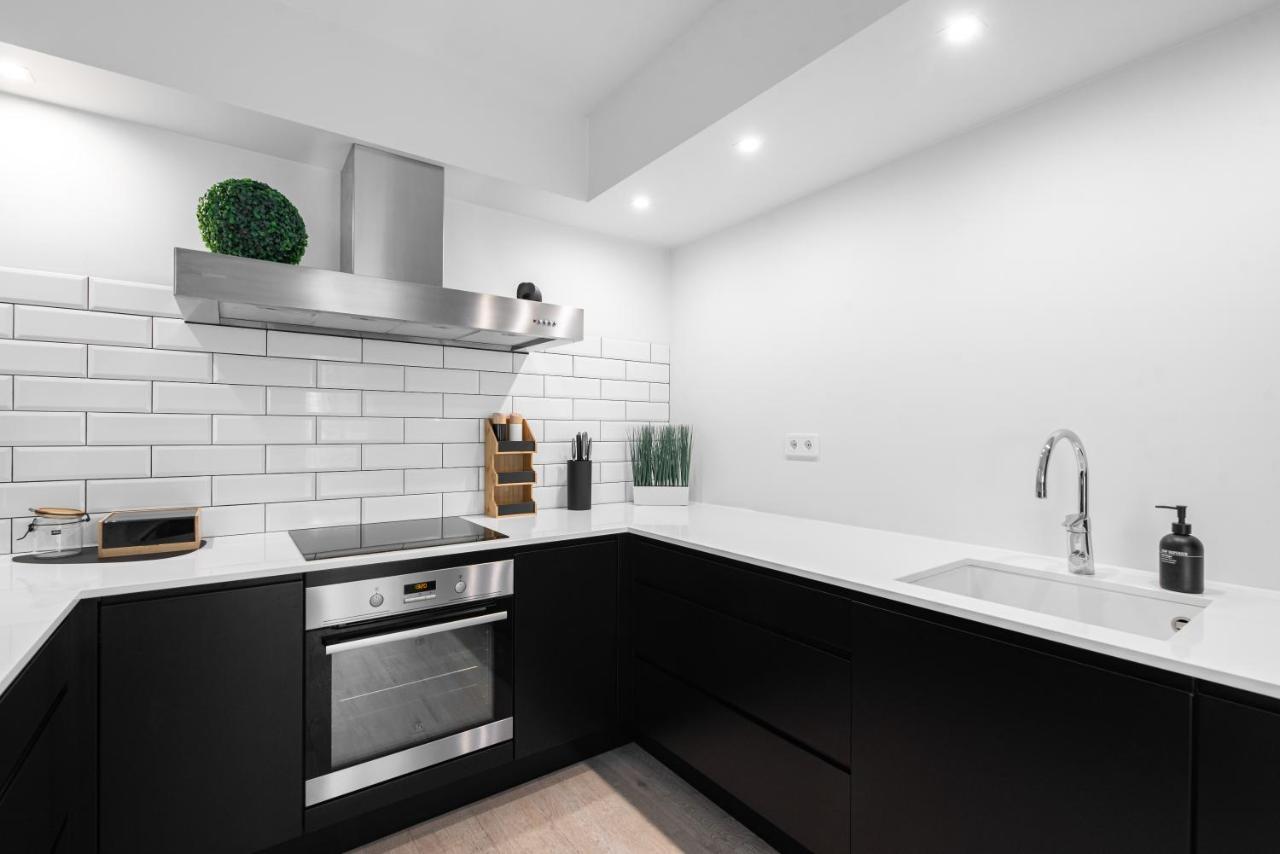 Airhome - Black&White Tallinn Dış mekan fotoğraf